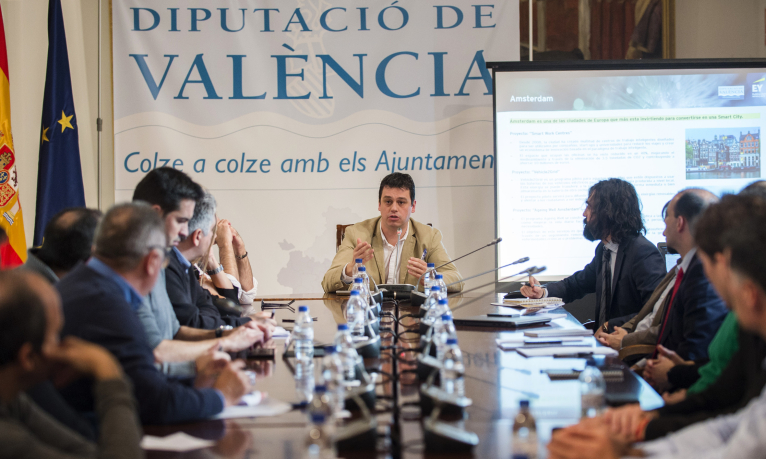 Paterna y Torrent se suman al proyecto de 'ciudades inteligentes' de la Diputación