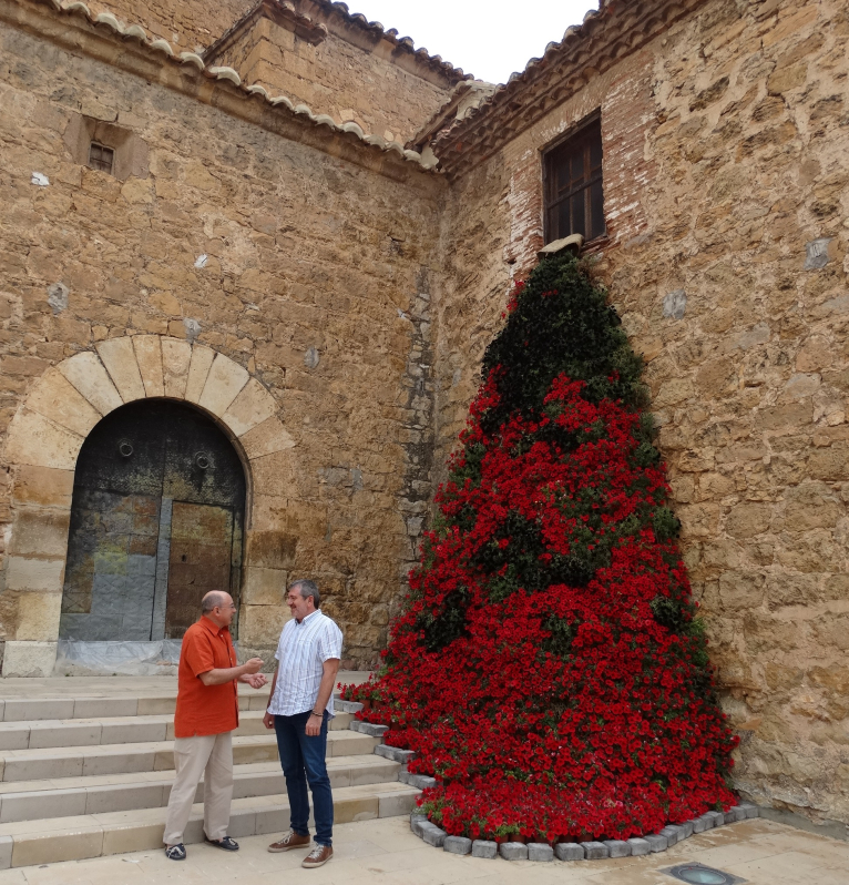 Aras de los Olmos se engalana de jardines florales efímeros