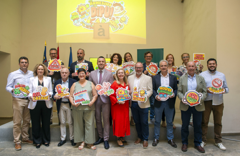 La Diputació de València promueve el uso del valenciano con una colección de stickers para Whatsapp y Telegram