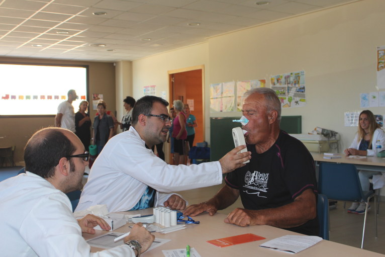 Los vecinos de Llocnou d´en Fenollet se suman a la Ruta de la Salud