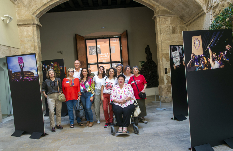 La Diputació acull una exposició de la fotoperiodista Eva Máñez sobre les mobilitzacions feministes a València
