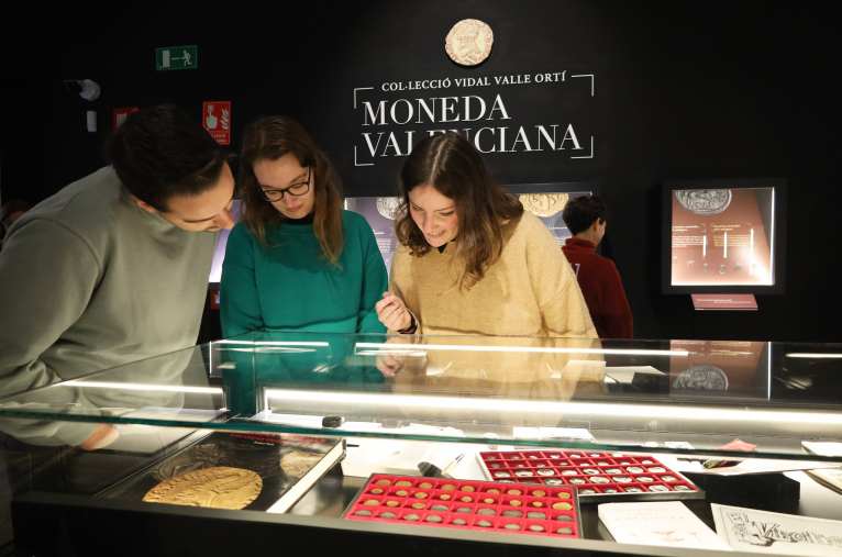 El Museu de Prehistòria proposa un viatge numismàtic a través de 2.300 anys d'història valenciana