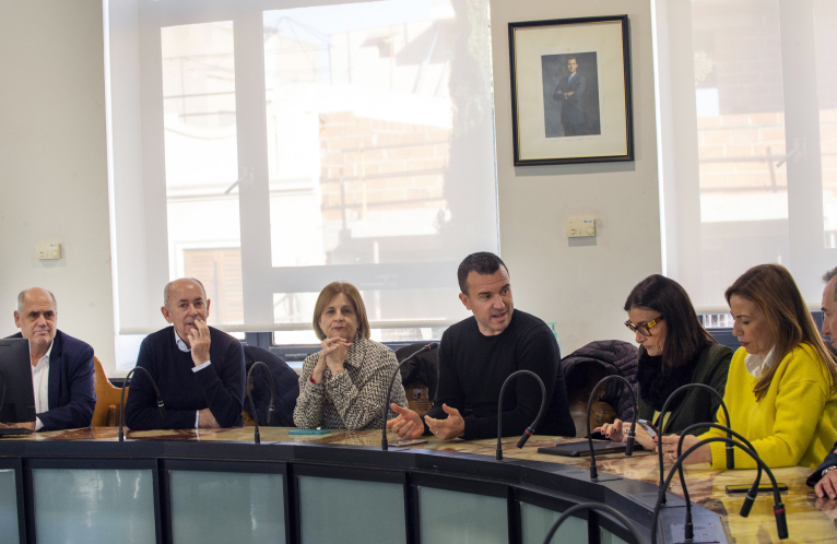 Mompó reclama la suspensión de las reglas fiscales para los municipios afectados por la dana