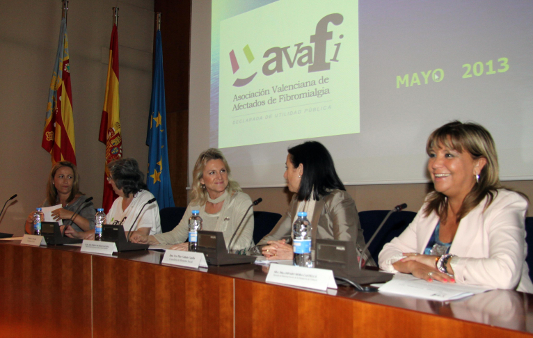 Amparo Mora participa en la celebración del Día Internacional de la Fibromialgia