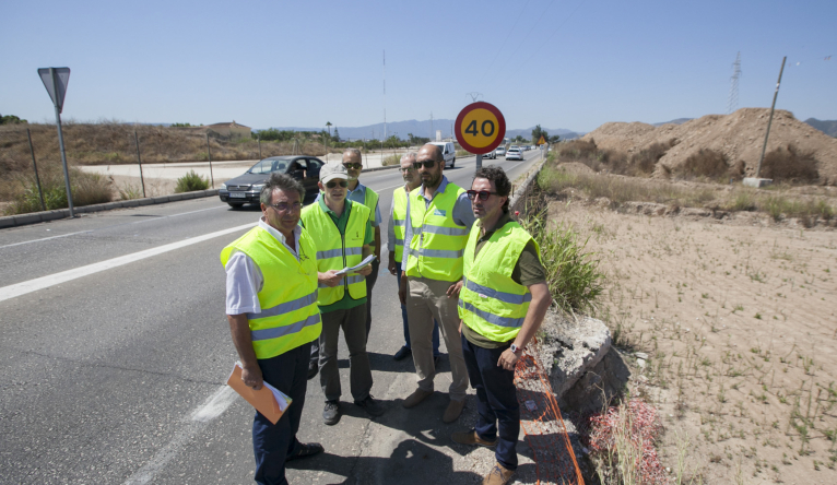Pablo Seguí visita las carreteras de La Safor en las que la Diputación invertirá 1.750.000 euros este año