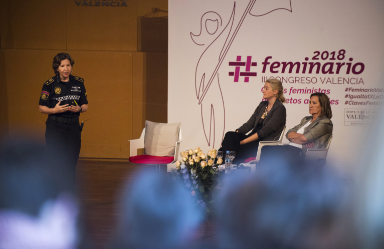 Una visió feminista en l'economia i la legislació conforma el nucli de la segona jornada del Feminari