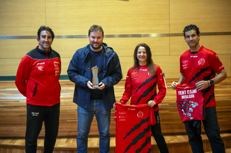 La Diputació homenatja el Club d'Atletisme Fent Camí Mislata pel seu tercer lloc en el Campeonato de España