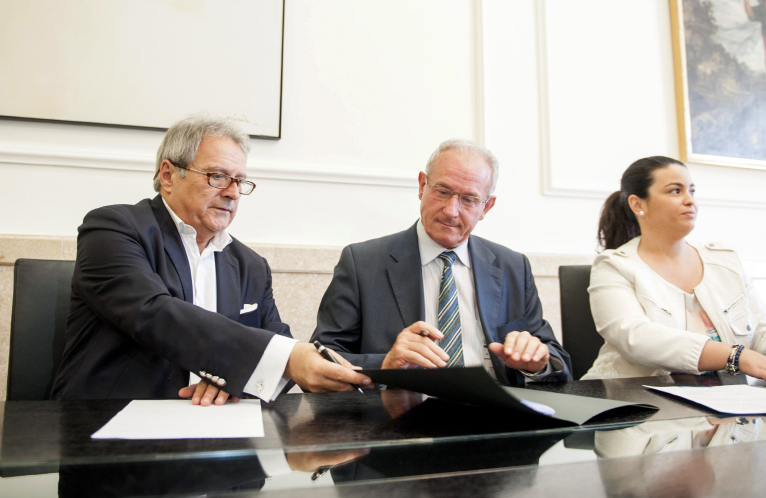 Rus firma con las asociaciones agrícolas valencianas convenios para subvencionar proyectos formativos 