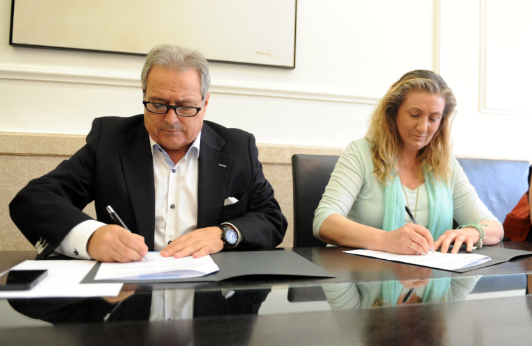 Barx reduïx la factura de la llum amb peretes led