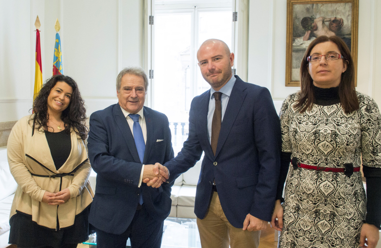 Estudiantes de arquitectura de Faura diseñan la reforma del Ayuntamiento