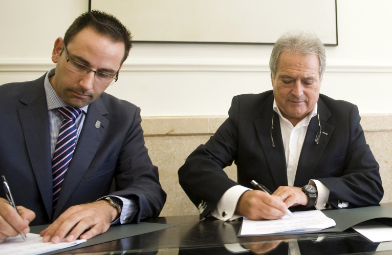 Venta del Moro construirá una senda en el paseo de las Moreras