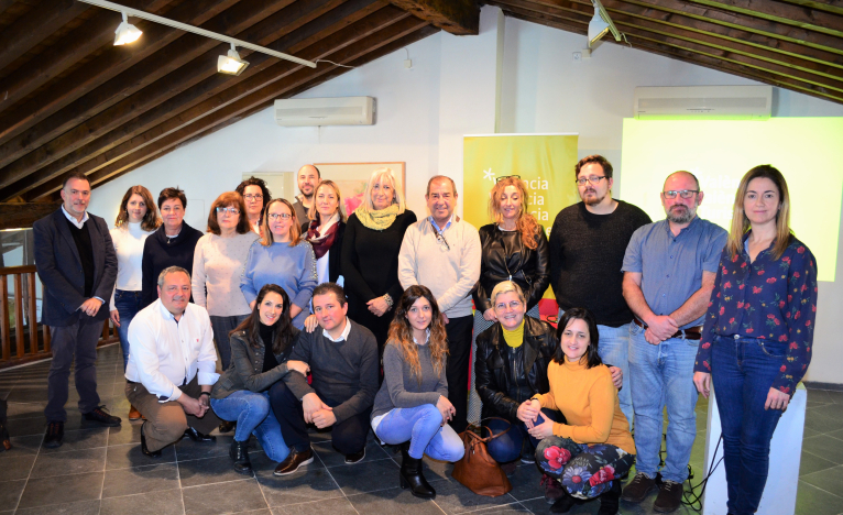Más de 30 agentes públicos y privados se reúnen en Requena para optimizar la gestión de servicios turísticos locales