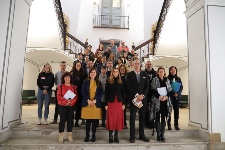Onze municipis reben la seua guia Smart City de la Diputació de València i Avaesen