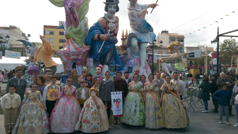 Jorge Rodríguez culmina su ruta fallera en las históricas fallas de Gandía