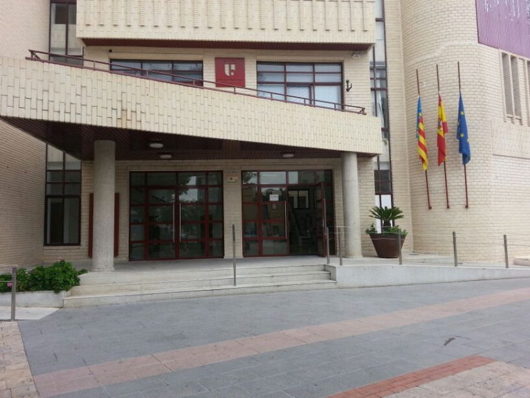 Bellreguard frenará las filtraciones de agua en el ayuntamiento