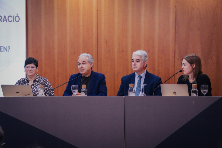 La Diputació de València formará a los empleados públicos para que usen un lenguaje más sencillo con la ciudadanía