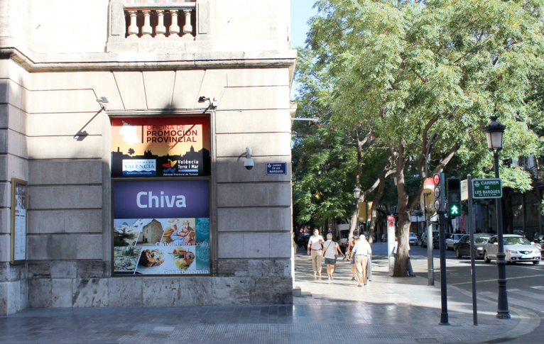 La Oficina de Promoción muestra la oferta turística de Chiva en Valencia  