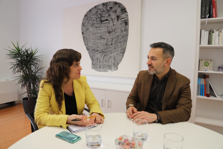 La diputada d'Informàtica i Govern Obert, Mentxu Balaguer, rep al secretari autonòmic d'Innovació i Transformació Digital