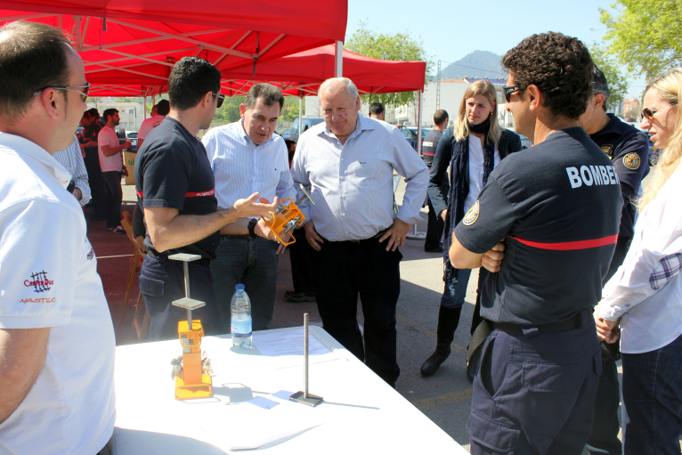 Un bombero del Consorcio inventa un sistema de estabilización para vehículos accidentados