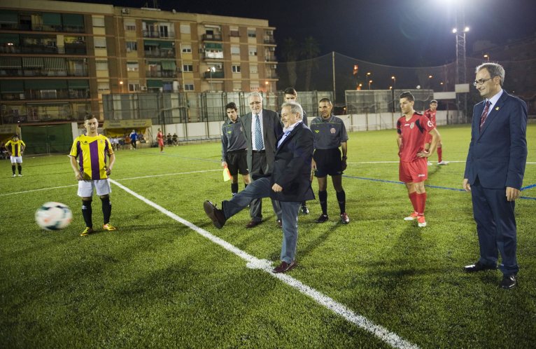 Rus inaugura les reformes en el camp del Burjassot CF