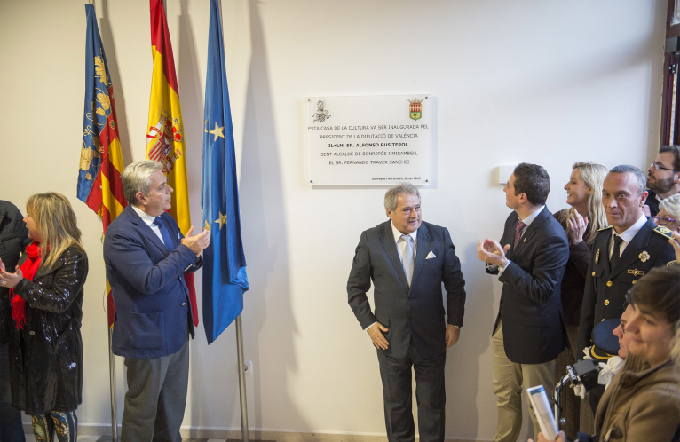 Rus inaugura la Casa de la Cultura de Bonrepòs i Mirambell