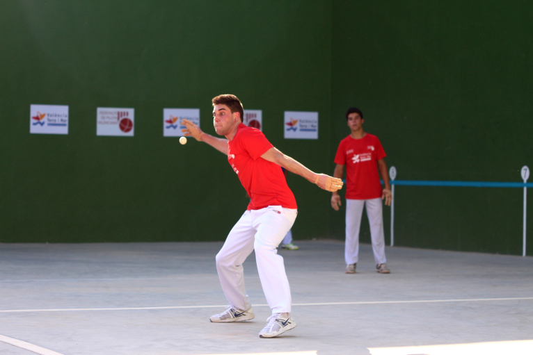 El Diputación de Valencia de frontón parejas encara la fase final