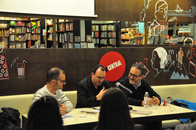 El Magnànim presenta 'Poesia i identitat', de Jordi Julià, a la llibreria La Central de Barcelona