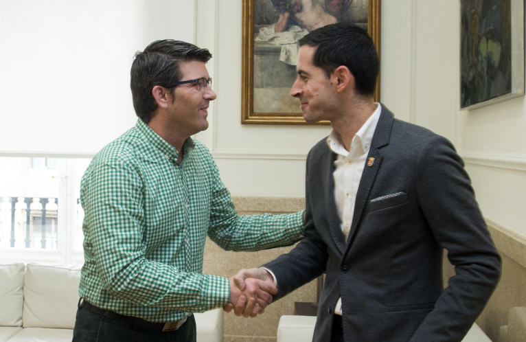Jorge Rodríguez se interesa por los problemas de Mislata y ofrece su apoyo al alcalde