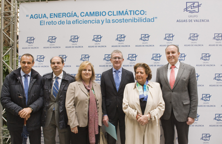 Ibor: “Las bombillas led de la Diputación evitan la emisión de 14,6 millones de toneladas de CO2 al año”