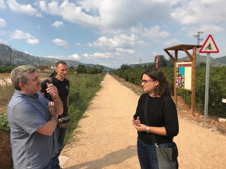 La Barraca d’Aigües Vives habilita un nuevo tramo de la vía verde Carcaixent-Dènia con la ayuda de la Diputació 