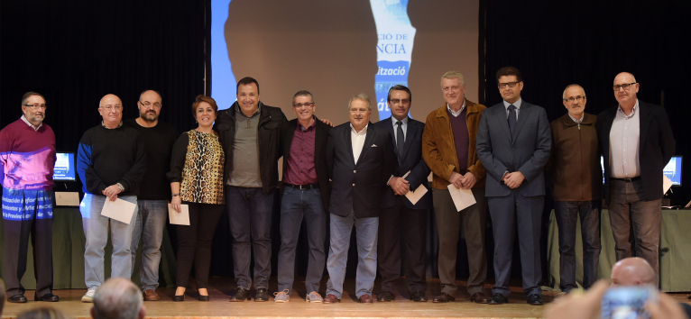 Entrega de ordenadores en Favara
