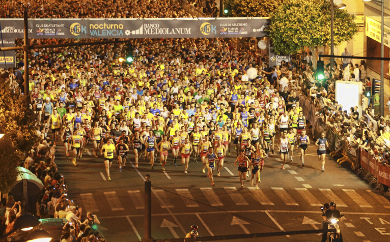 Ahouchar y Ayachi estrenan el palmarés de la 15K Nocturna Valencia Banco Mediolanum