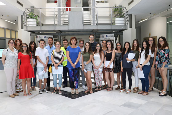 Més de 1.600 estudiants comencen les seues pràctiques formatives en els ajuntaments amb La Dipu et Beca