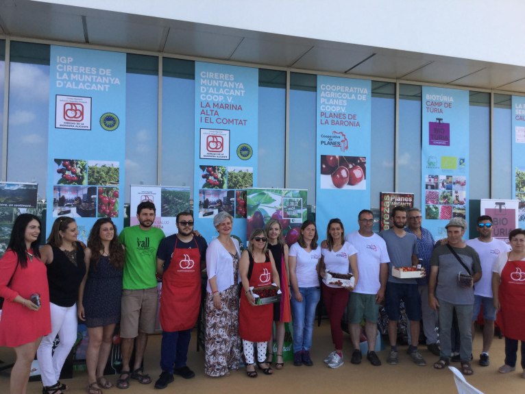 Cerezas y jazz en el “Esmorzar Del Tros al Plat” para reivindicar el territorio valenciano