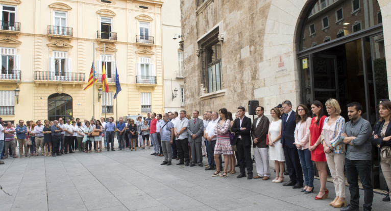 La Diputación guarda un minuto de silencio en señal de condena y repulsa por el atentado de Niza