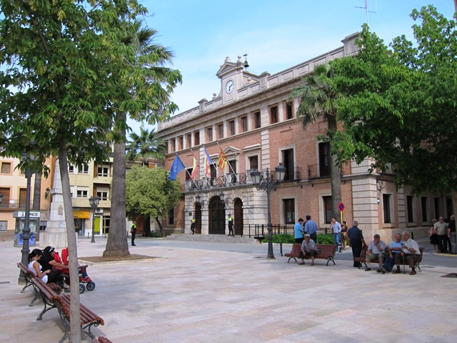 Villanueva de Castellón  ahorrará 26.000 euros anuales en alumbrado público