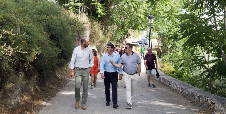 La Hoya de Buñol recibe 730.000 euros a través del Plan de Caminos y Viales de la Diputación