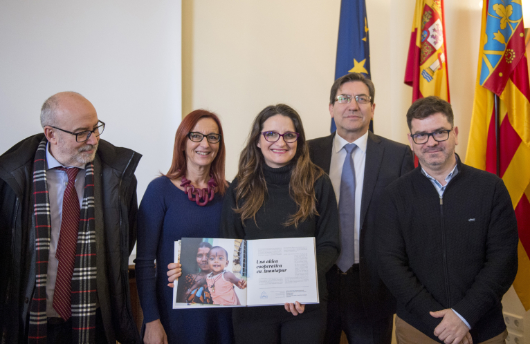 La Diputació de València col·labora en un llibre amb ànima solidària