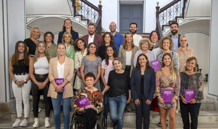 La Diputació presenta una nueva edición del libro sobre mujeres deportistas valencianas