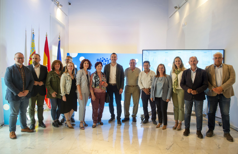 La Diputació de València presenta un renovado ‘Açò és la Dipu’, programa cultural para mayores