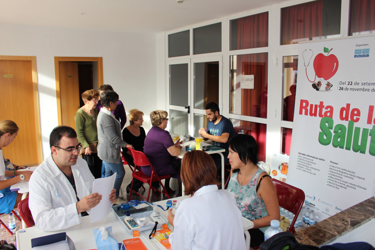 Chera acoge la Ruta de la Salud con una participación muy activa de sus vecinos