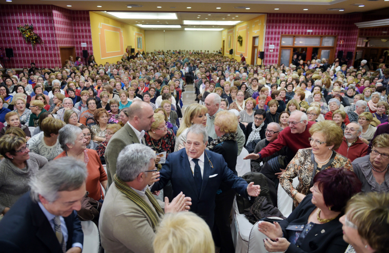Más de 1.300 personas asisten al concurso del Rebost 2014 en Xàtiva