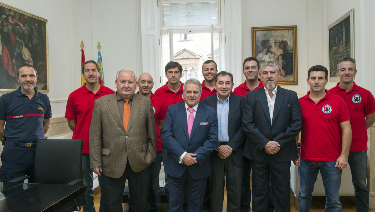 Rus felicita a los bomberos, terceros mejores del mundo en rescate en carretera