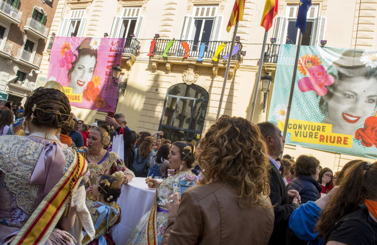 La Diputació ayuda con 230.000 euros a todas las comisiones falleras de la provincia