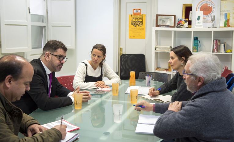 El diputat de Cooperació Internacional rep diferents projectes d’ONGs amb seu a València