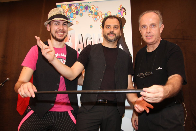 La Beneficència celebra el Dia de la Màgia amb cinc actuacions simultànies a l'aire lliure
