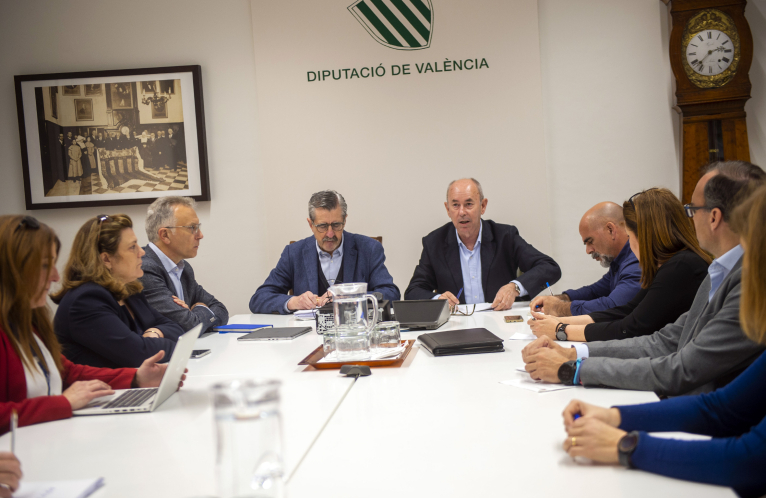 La Diputació assistix als municipis per a sol·licitar les ajudes del Ministeri destinades a infraestructures del cicle de l'aigua