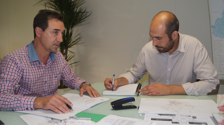 El diputado de Carreteras apoya al Ayuntamiento de Riba-roja para eliminar el punto negro a Manises  