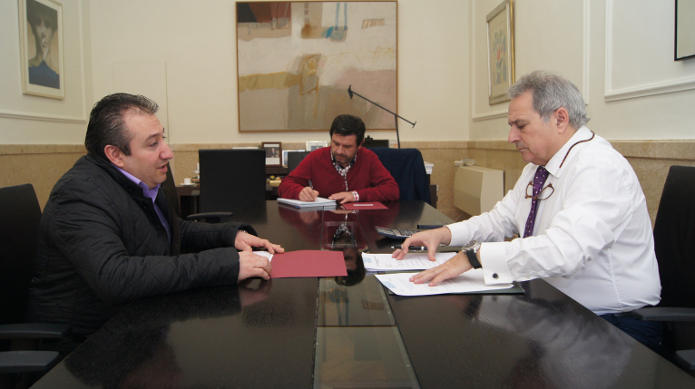 Emperador ampliará el centro social 