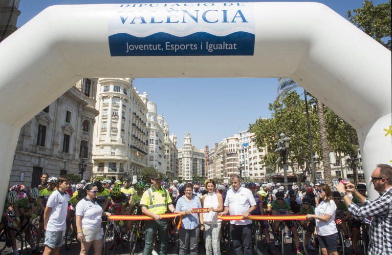 La Volta a València abre la semana grande del ciclismo en la provincia